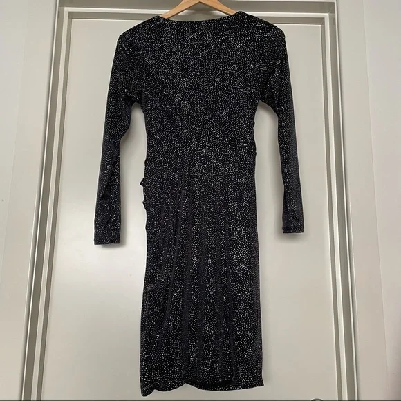 ⭐️HOST PICK 🤩NEW Black Glitter Bodycon Dress 🖤 -Twist knot gathered🪩 - Picture 4 of 10